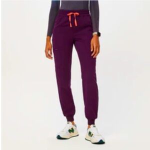 Figs Deep Purple Uman Relaxed Jogger & Catarina Top